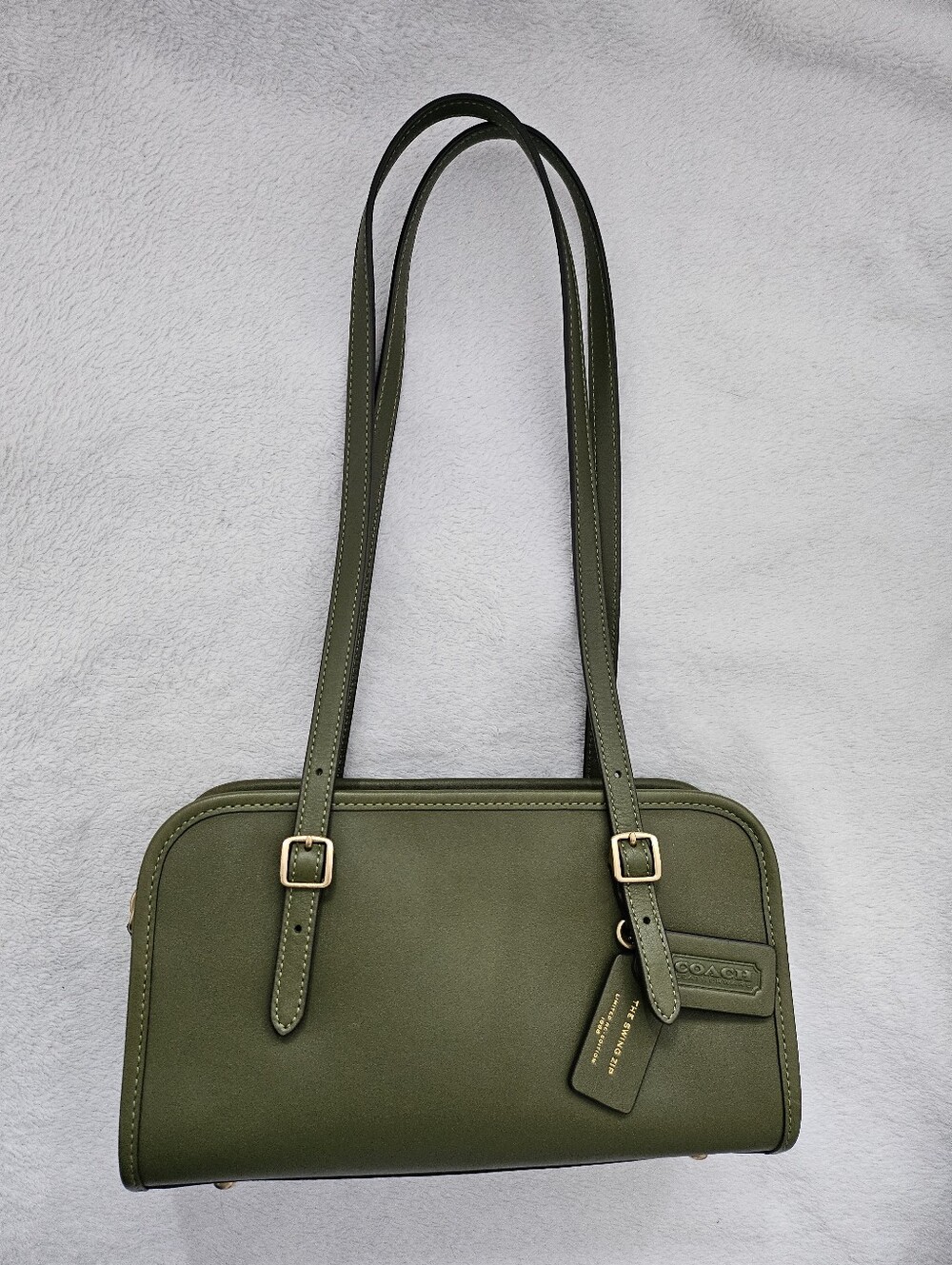 NWT COACH Swing Zip in Olive